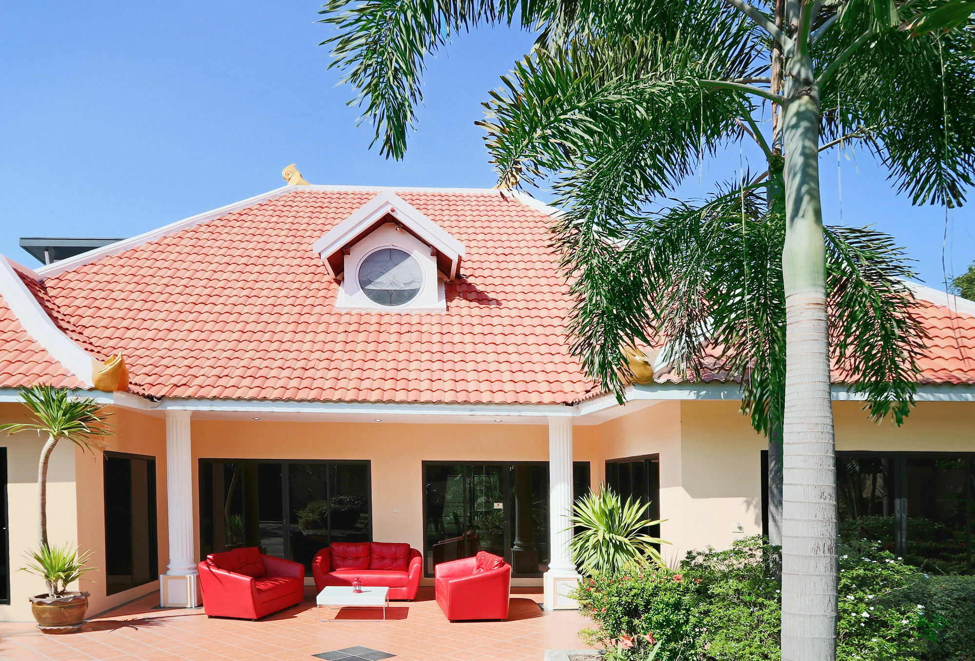 Pattaya Holiday Villas Банг Ламунг Екстериор снимка