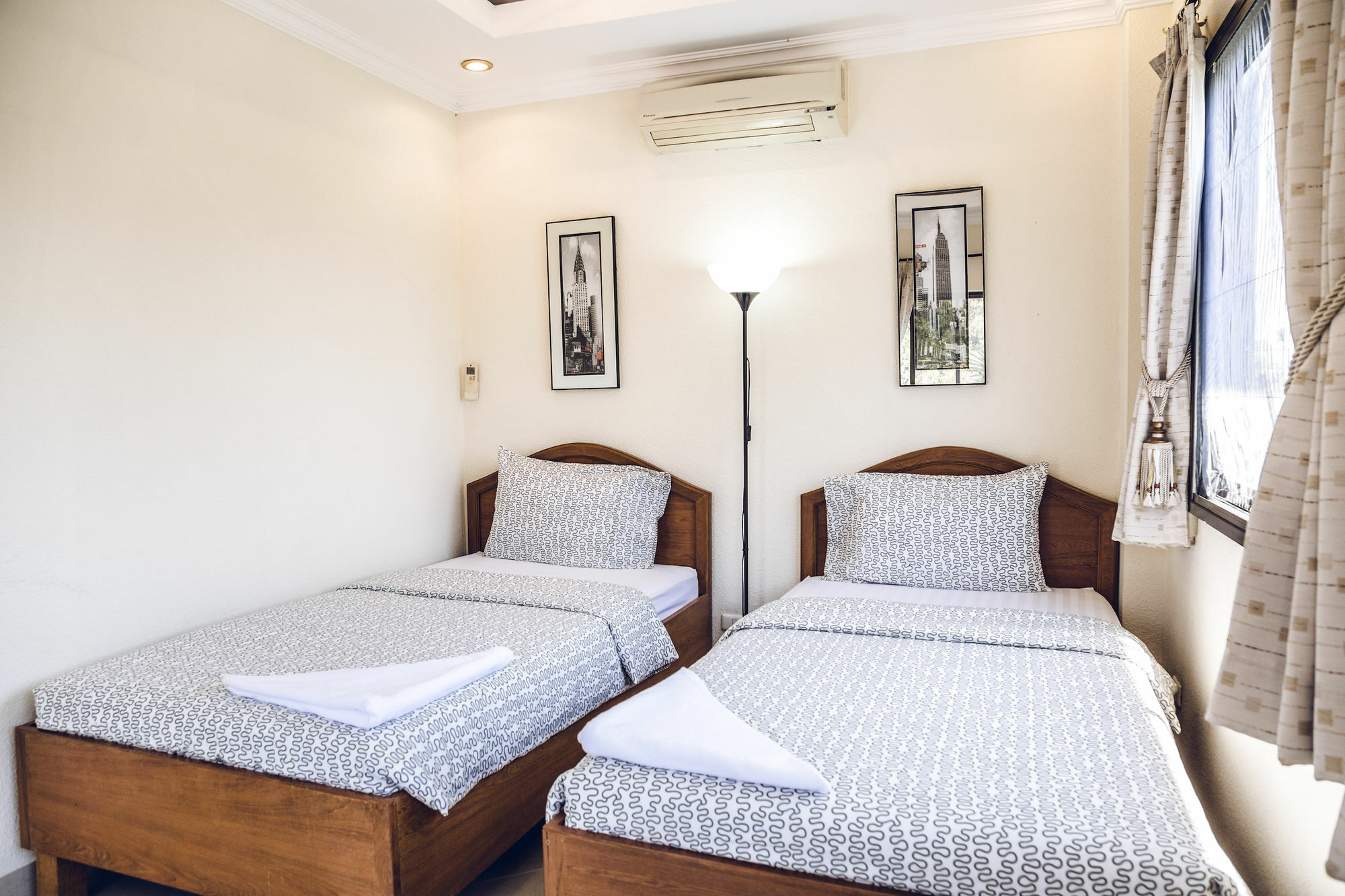 Pattaya Holiday Villas Банг Ламунг Екстериор снимка