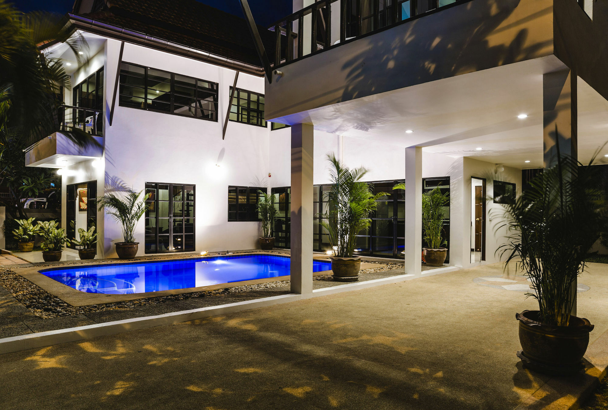 Pattaya Holiday Villas Банг Ламунг Екстериор снимка