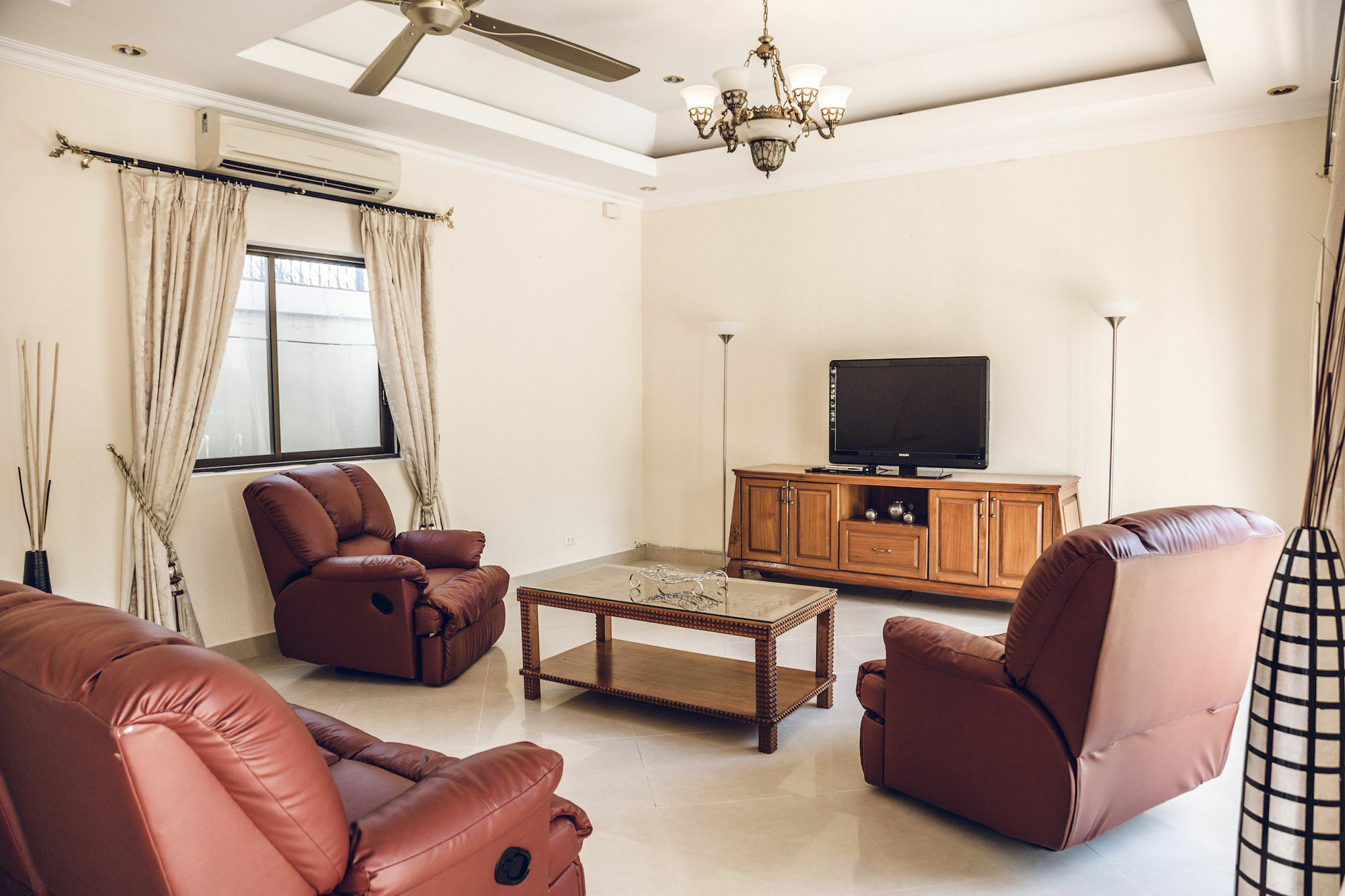 Pattaya Holiday Villas Банг Ламунг Екстериор снимка