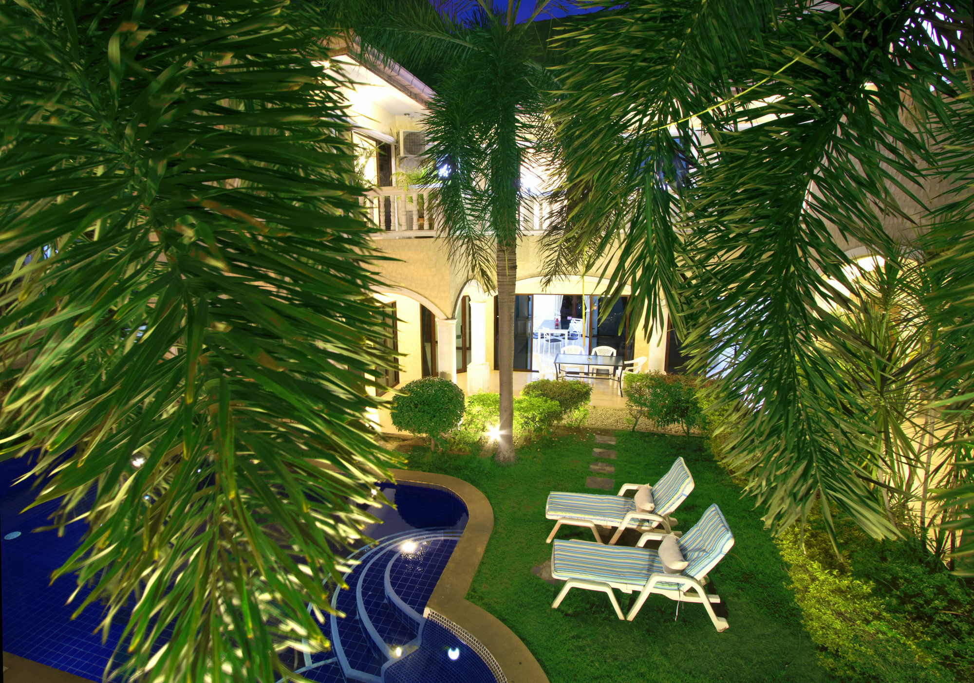 Pattaya Holiday Villas Банг Ламунг Екстериор снимка