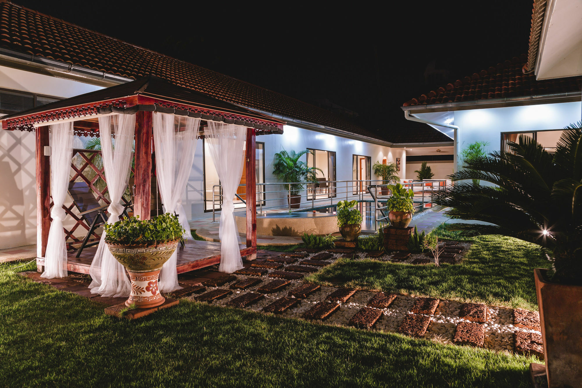 Pattaya Holiday Villas Банг Ламунг Екстериор снимка