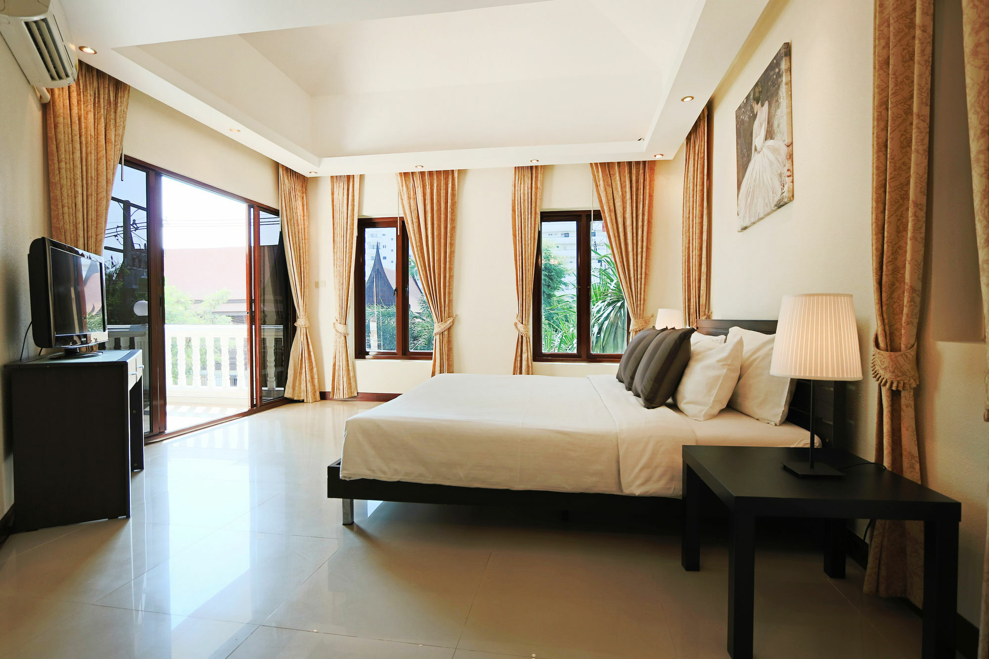 Pattaya Holiday Villas Банг Ламунг Екстериор снимка